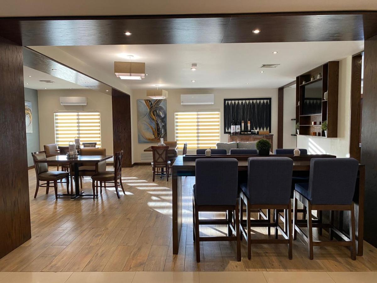 Best Western Plus Chihuahua Aeropuerto Eksteriør billede