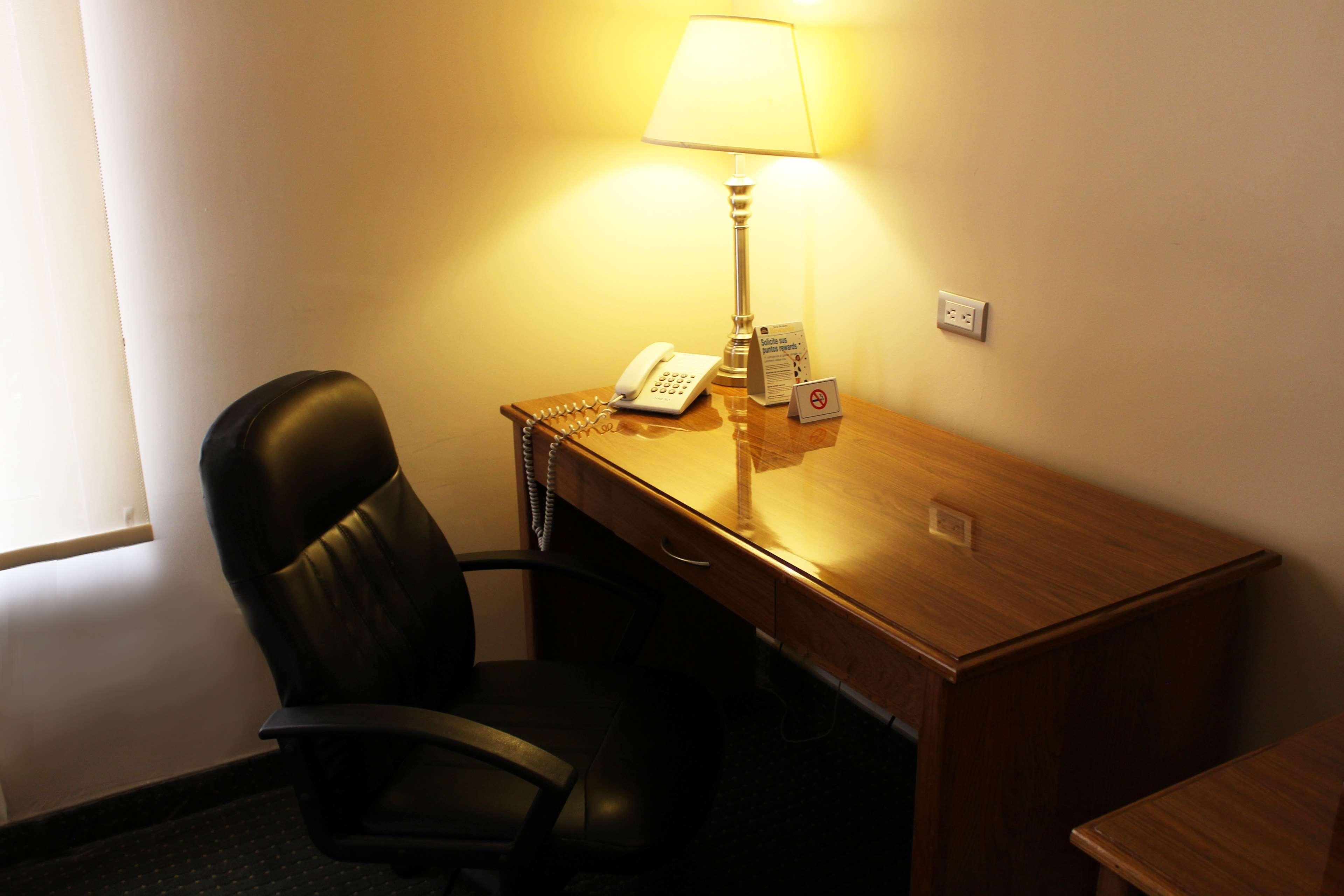 Best Western Plus Chihuahua Aeropuerto Eksteriør billede