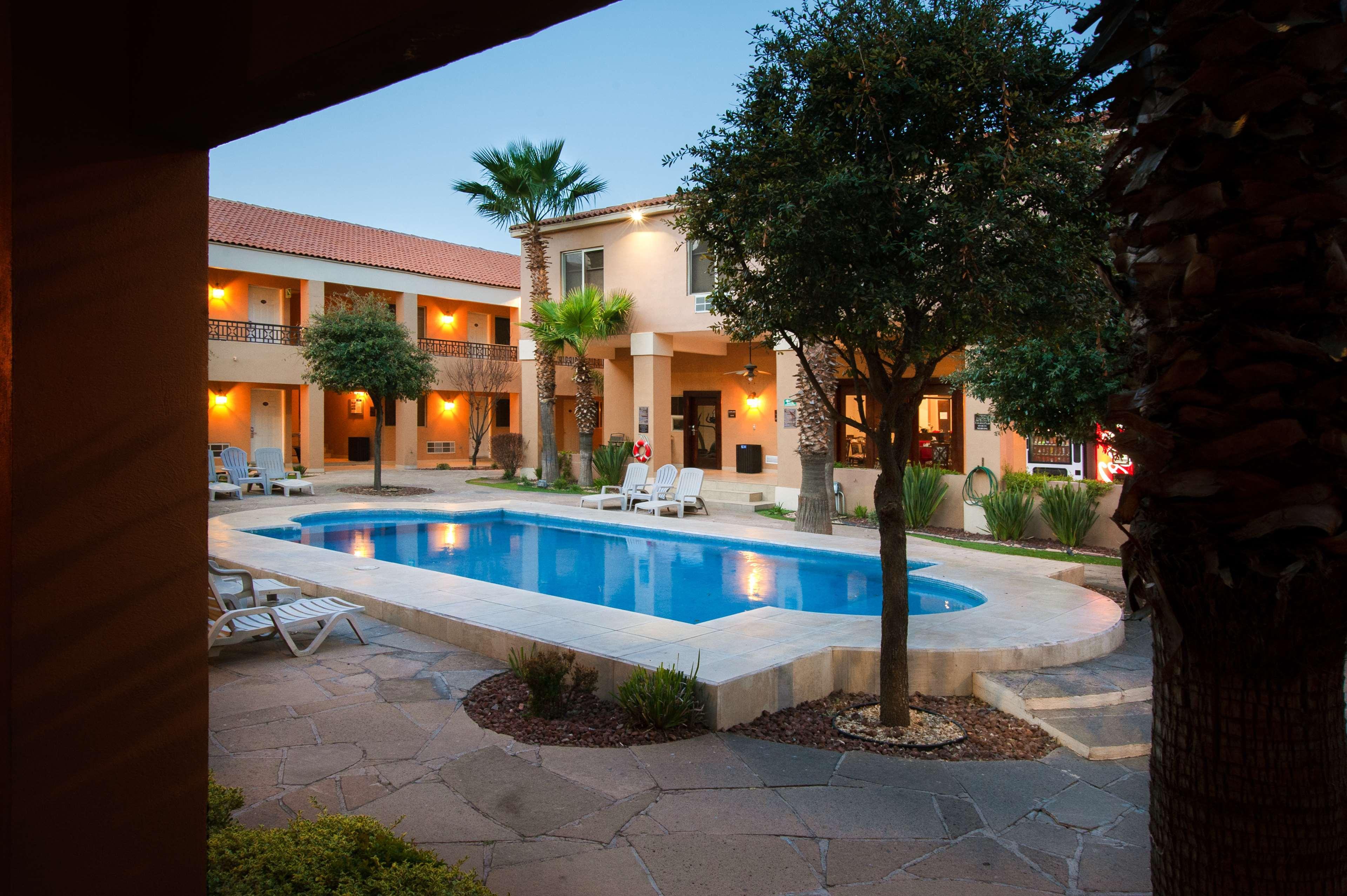 Best Western Plus Chihuahua Aeropuerto Eksteriør billede